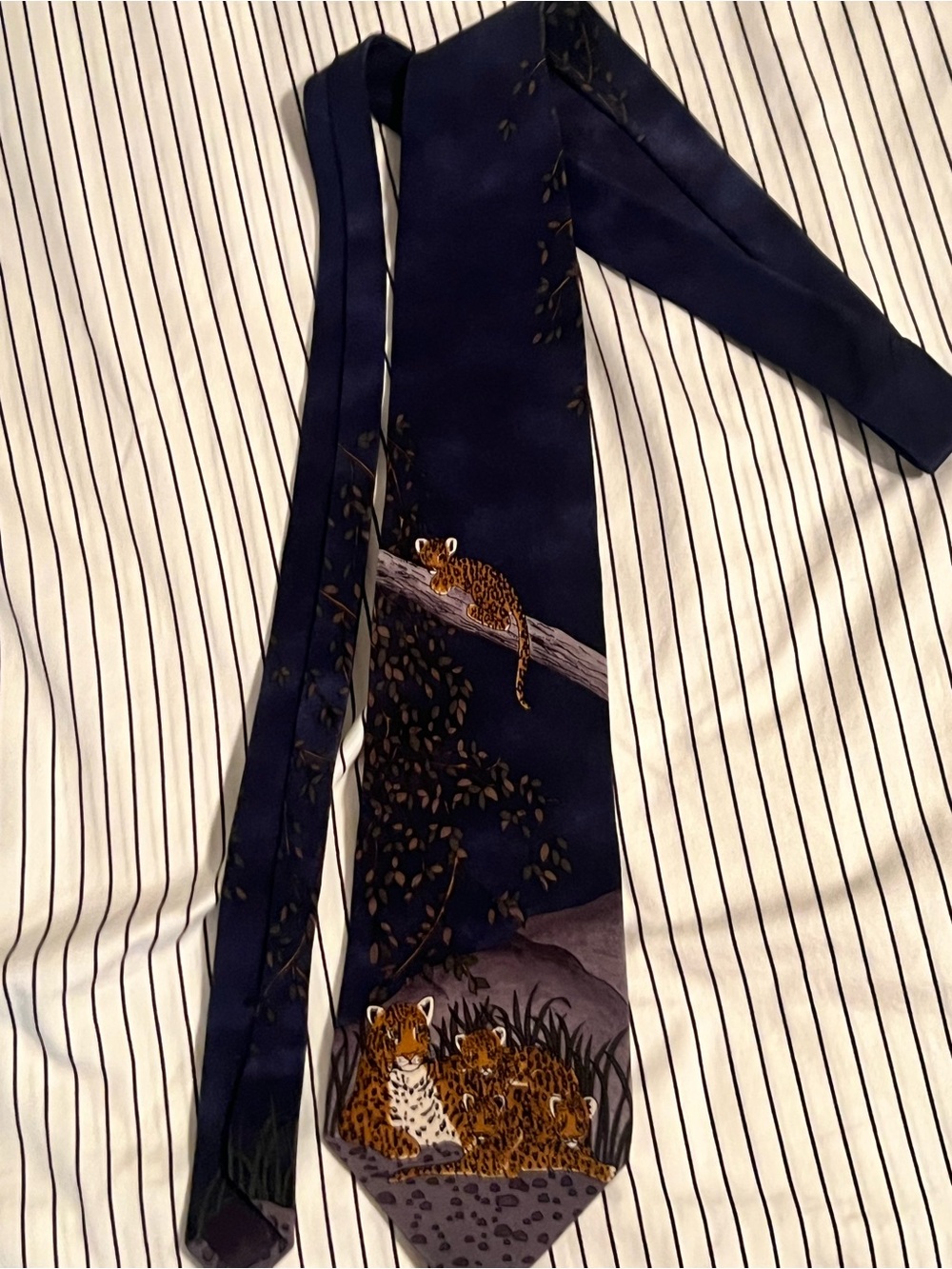 WWF Leopards Silk Tie Design No. 138 Vintage World Wildlife Fund Necktie
